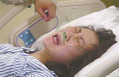 孕妈妈半夜躺床上宫缩阵痛,孕妈妈晚上坐骨神经痛是什么原因