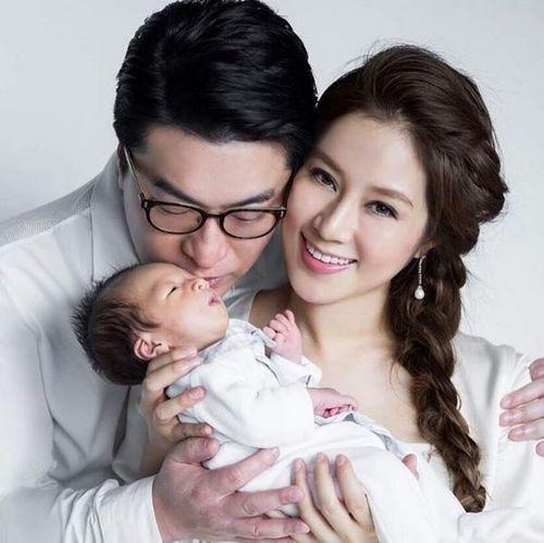 徐子淇生第四胎几岁,小贝一家全部视频