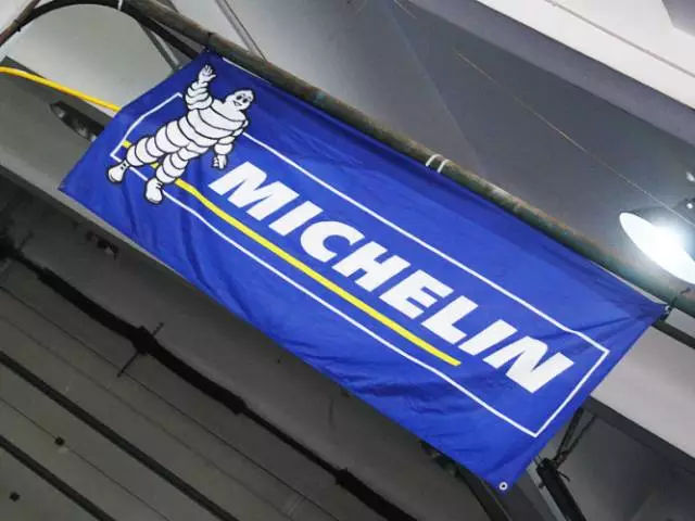 耐力赛绝非无休止地“画圈”,而是用轮胎来拓宽的哲学