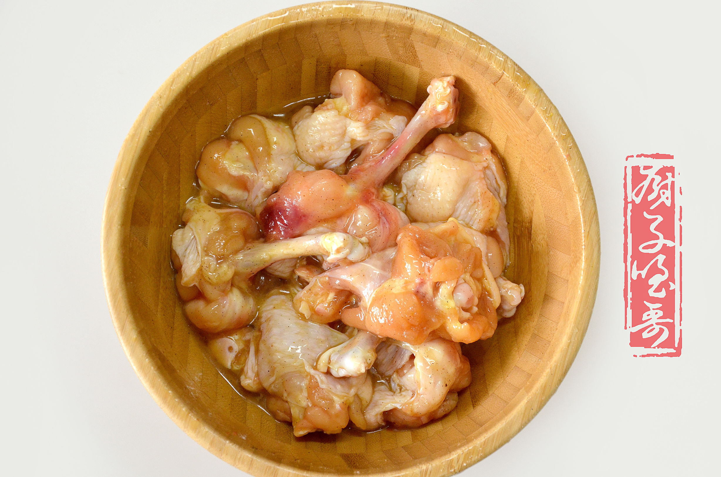 雷神都拿不动的锤子是什么锤子,雷神的第二个锤子是谁给的