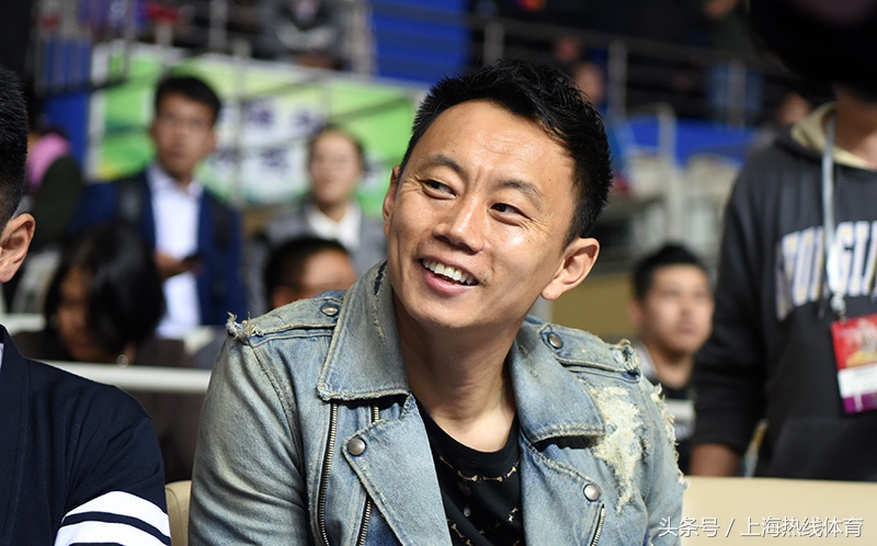 申花新帅与队员见面,申花新帅和球员见面