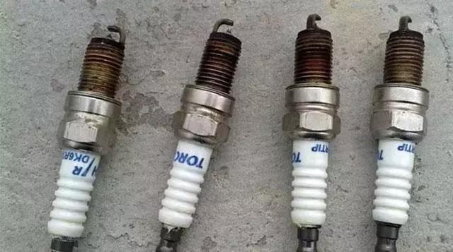 老车费油怎么处理能省油呢,汽车越来越费油可以试试这个方法