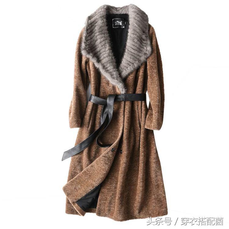 大衣如何穿搭女秋冬好看,黑色大衣连衣裙穿搭高级感