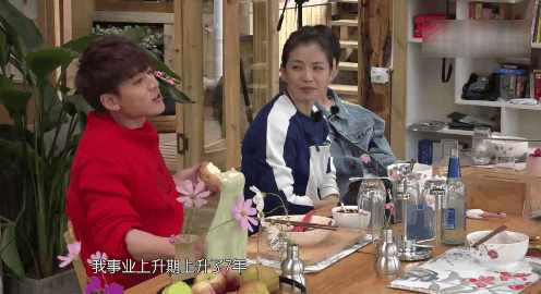 陈翔左耳失聪还能唱歌吗,陈翔耳朵失聪