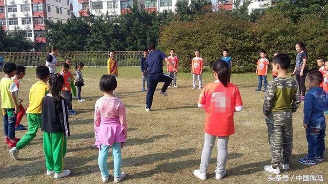 儿童足球队雄鹰,小小足球运动员早教课