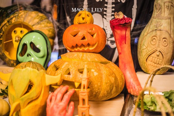 有独立泳池的度假酒店,这家酒店有12层楼