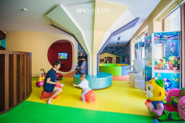 有独立泳池的度假酒店,这家酒店有12层楼