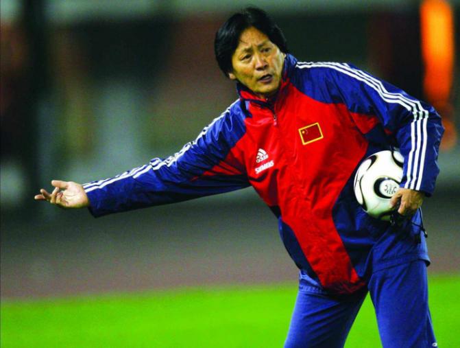 当李玮峰和雷科巴再次交锋,苏宁双十一传奇足球赛,你心动了吗?