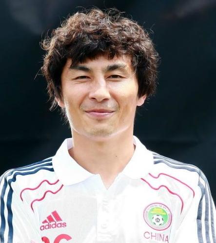 当李玮峰和雷科巴再次交锋,苏宁双十一传奇足球赛,你心动了吗?