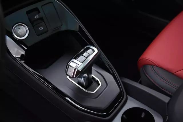 哈弗h2s到底值不值得买,哈弗h2s红标优点