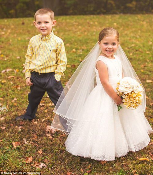 美国五岁小女孩sophie唱歌,sophia小女孩