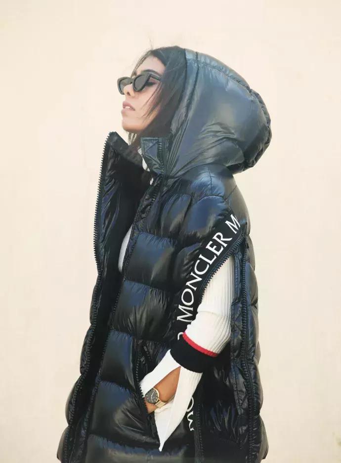 moncler限量羽绒服中国风,moncler羽绒服70周年穿搭