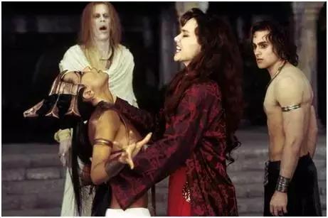 吸血鬼是不是真实的存在,现实中的吸血鬼真的存在吗