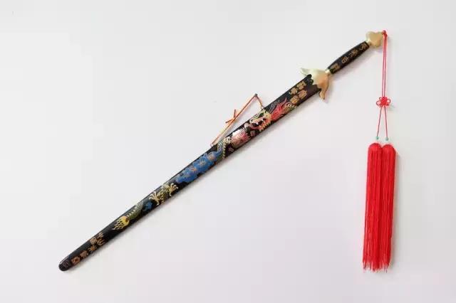 古人书房常备的文房四宝是什么,文房四宝是书房中常备的四种摆件