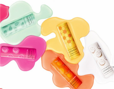 滋润保湿一支唇膏拯救颜值,秋冬滋润持久的唇膏