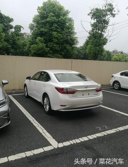 雷克萨斯30万提车,33万雷克萨斯