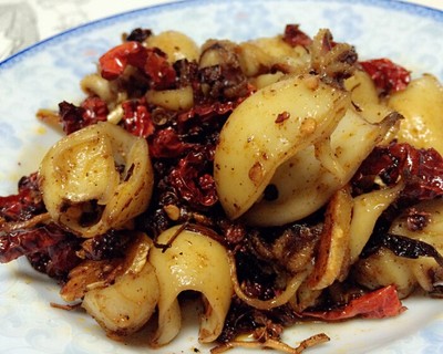 韭菜炒墨鱼仔,爆炒墨鱼仔教学