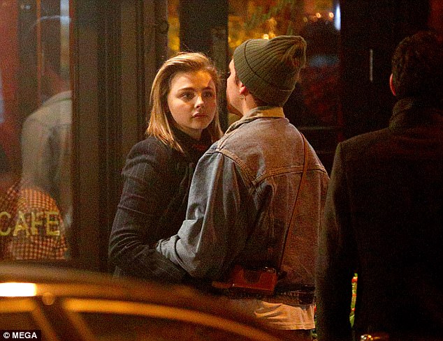 布鲁克林和小贝的恋情,布鲁克林贝克汉姆恋爱