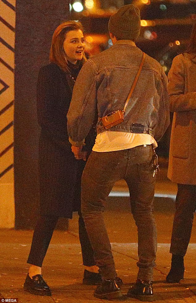 布鲁克林和小贝的恋情,布鲁克林贝克汉姆恋爱