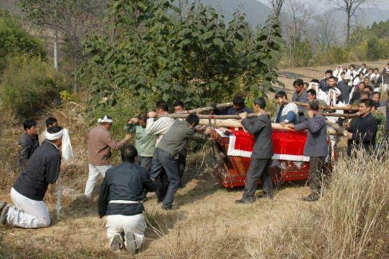 古代结婚遇到出殡,古代婚礼和出殡相遇