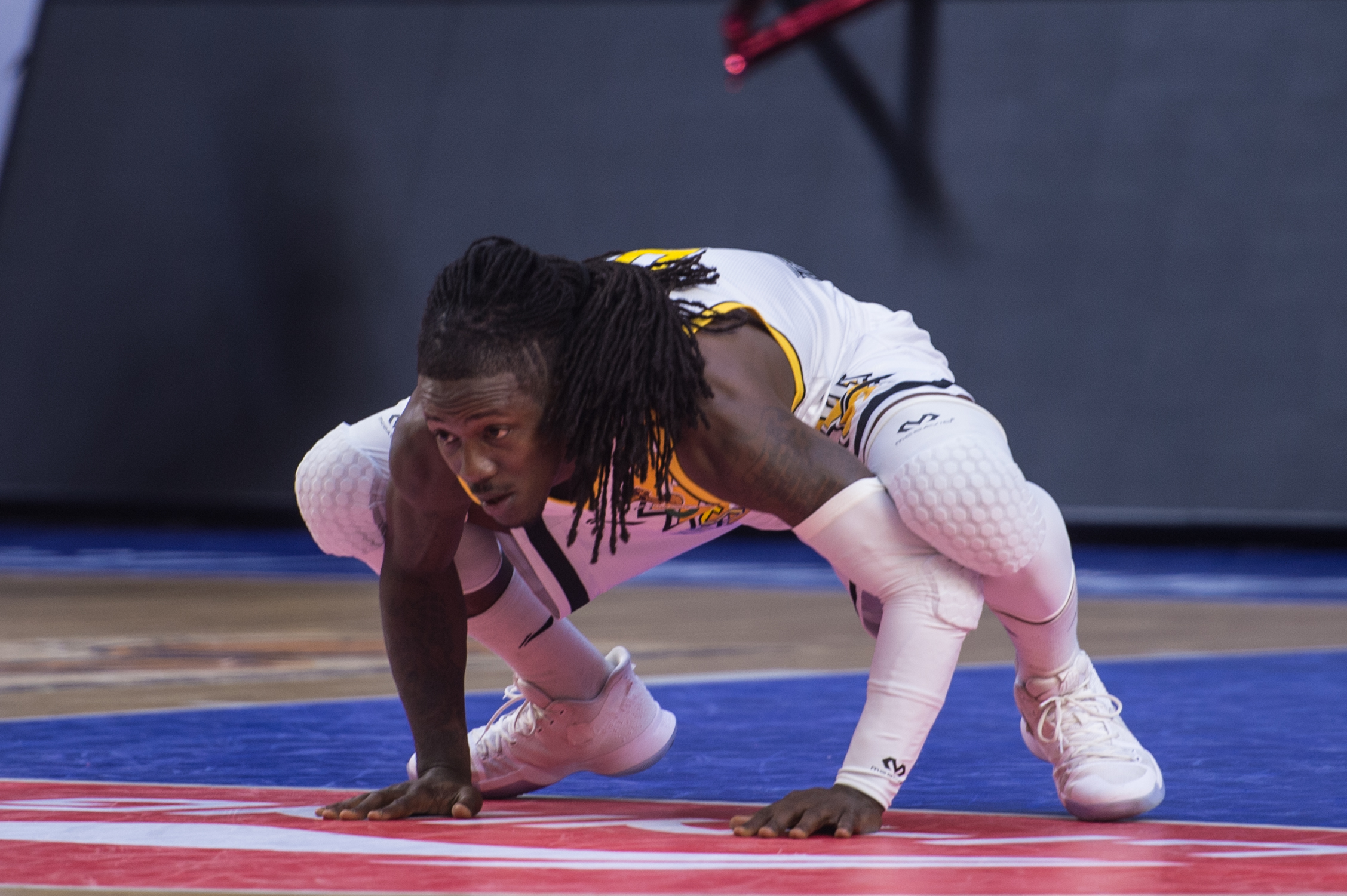 图说广厦｜轻敌吞毒奶，春哥来背锅｜广厦116-118广州现场高清图