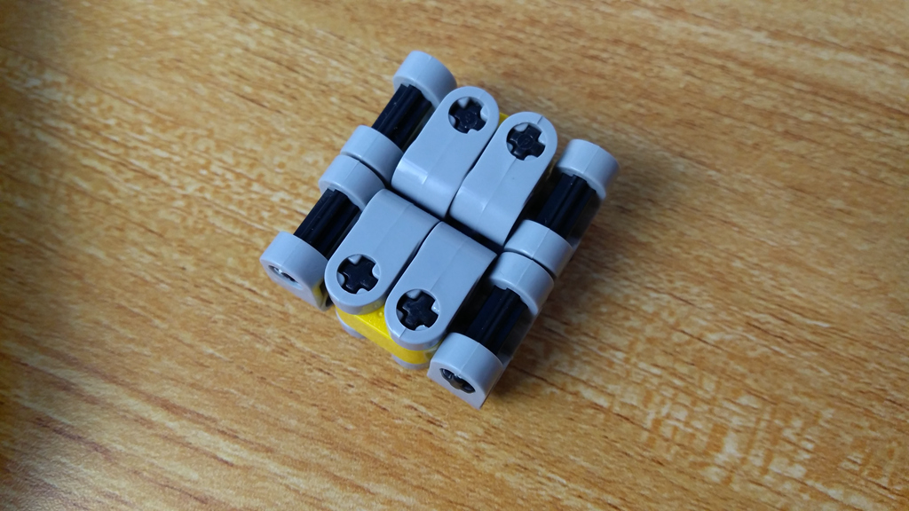 用乐高积木拼指尖陀螺,小米指尖积木新花样