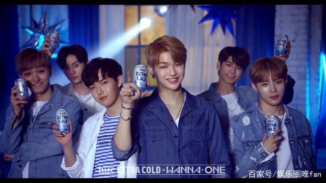 wannaone姜丹尼尔台下看twice,wannaone姜丹尼尔图文