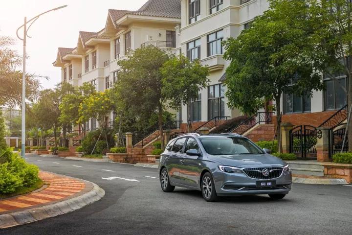 别克阅朗旅行车越野试驾,别克阅朗6万公里