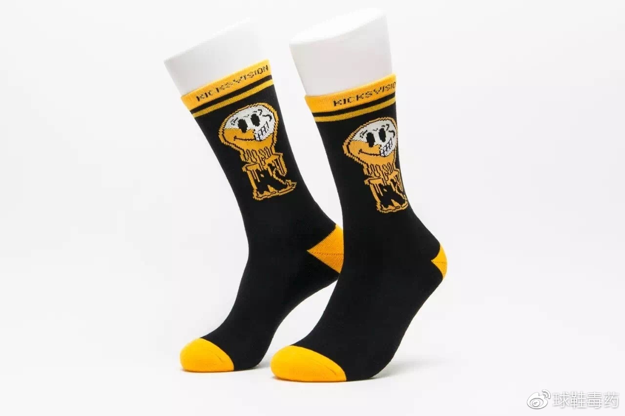 球鞋与袜子为什么那么滑,袜子总是滑到鞋底