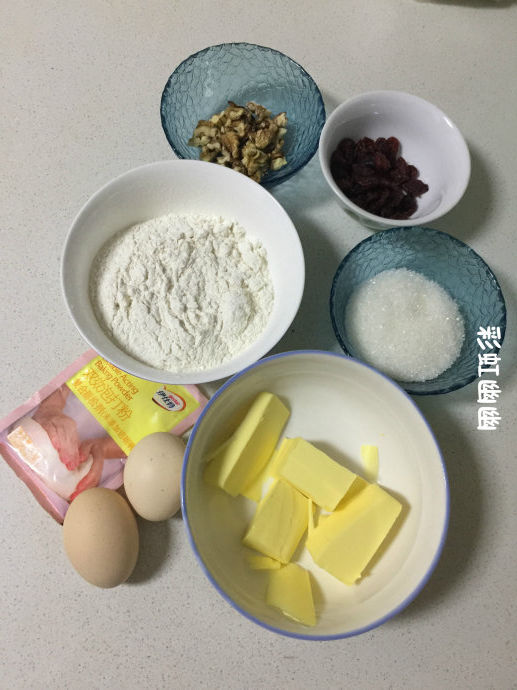 核桃蔓越莓玛芬,少女心的蔓越莓玛芬蛋糕