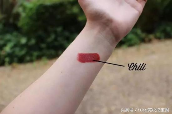 四十岁黄皮适合哪个色号的口红,黄皮最显白的十大口红色号图片