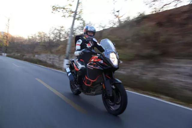 ktm1290superadv测评,新款ktm1290advs质量怎么样
