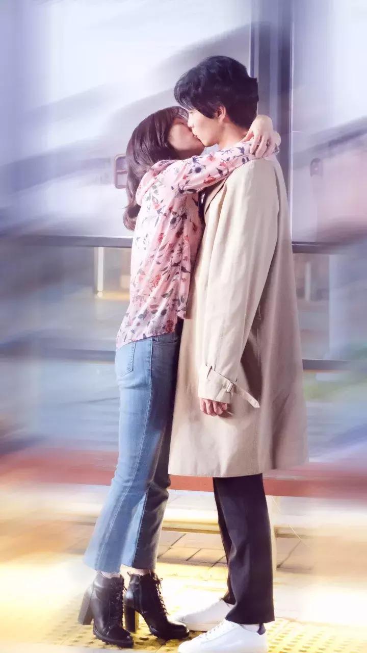 不超过100块钱的平价眼影盘推荐,dior2022春季限定千鸟格眼影盘769