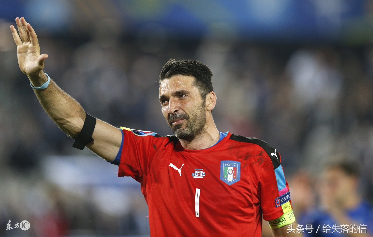 德罗西接受球员批评,德罗西被球迷训话