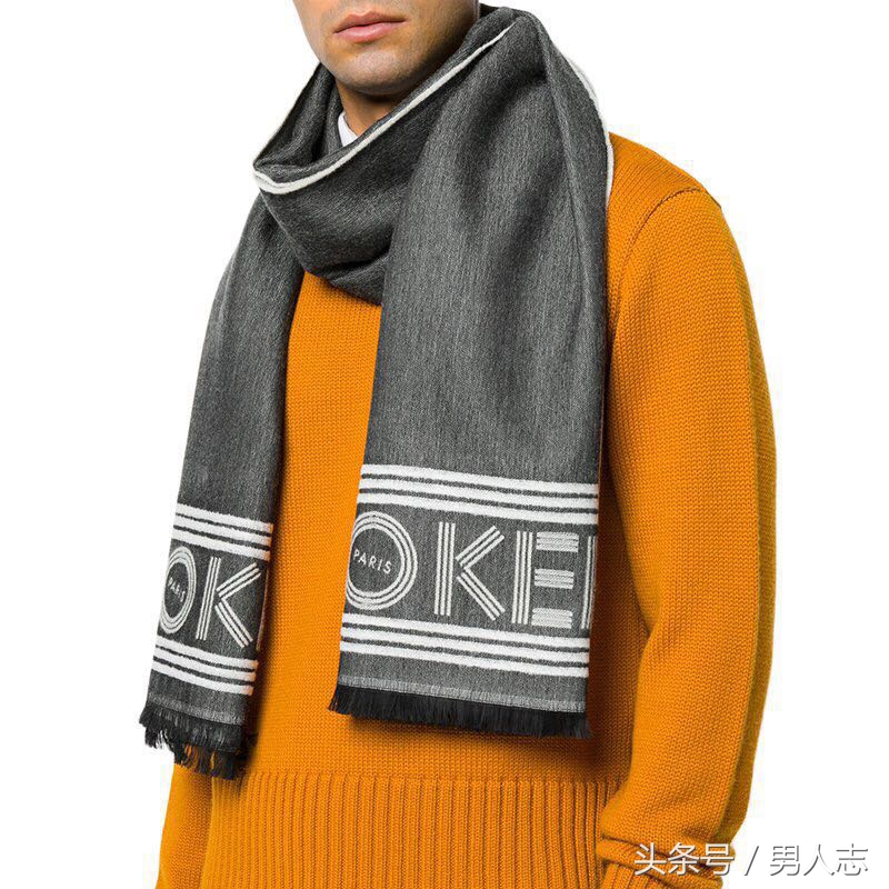 比较长的男围巾怎么戴才好看,毛线围脖怎么打男士围巾