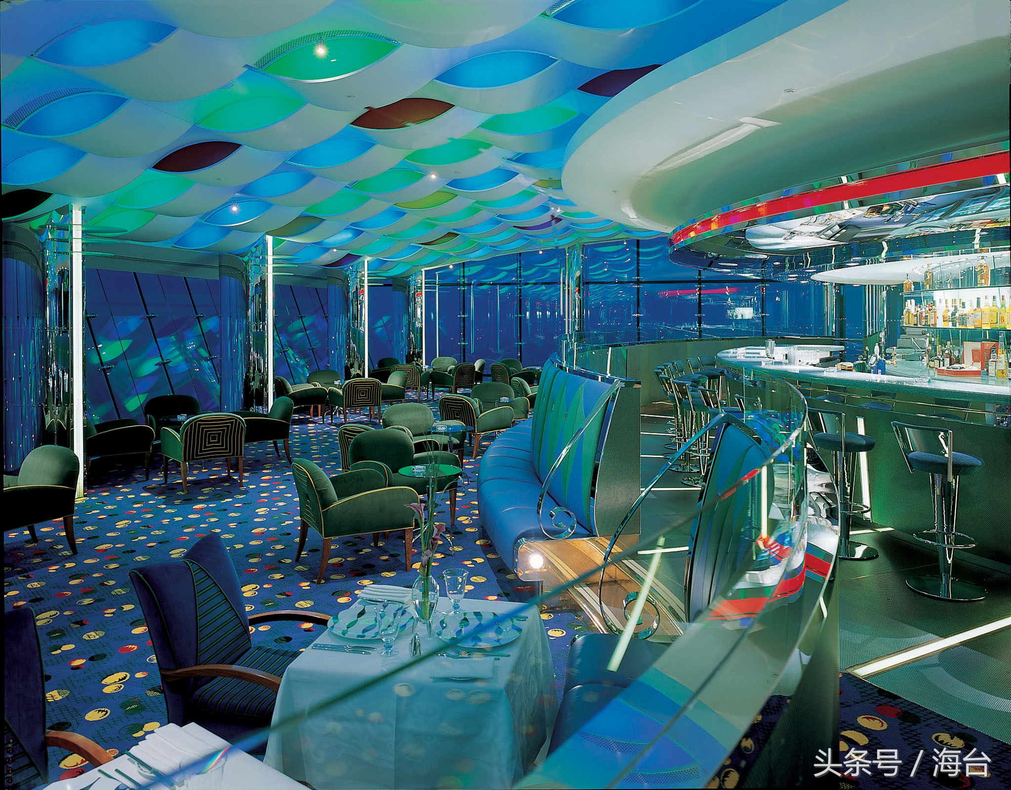 迪拜旅游住哪个酒店最便宜,迪拜顶级酒店体验价格多少