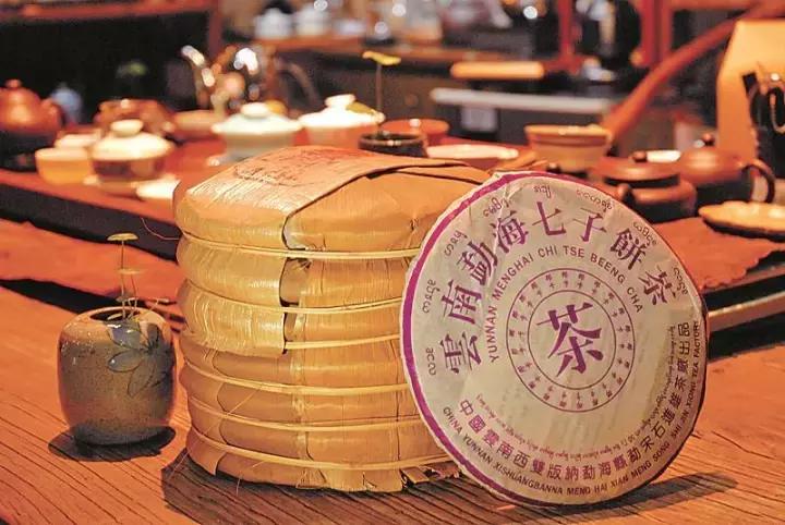 七子饼茶大七和小七的区别,七子饼茶和沱茶