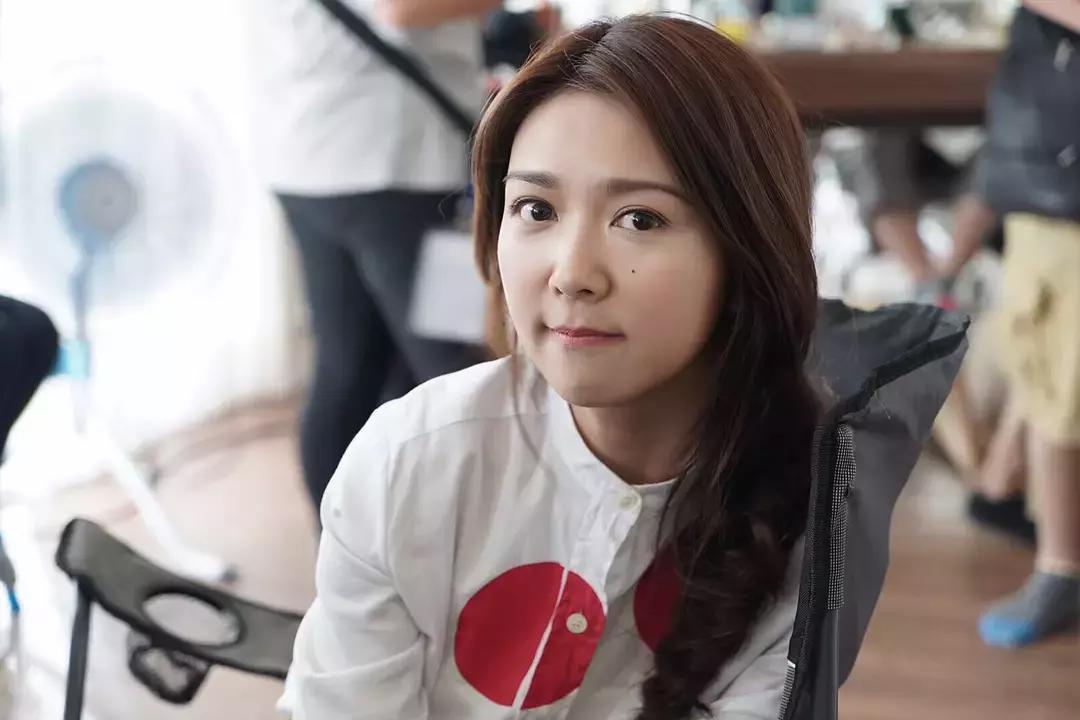 薛凯琪方大同相片素材,薛凯琪正脸照