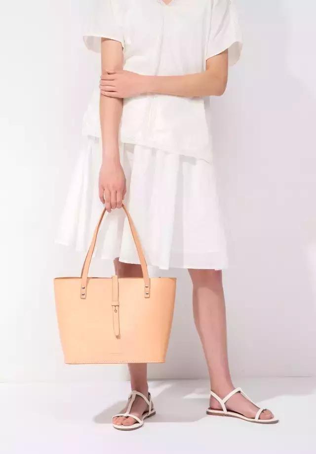 鏀惰棌杩囩殑鍖呭寘,鏀惰棌杩欏嚑涓簵閾轰笉鐢ㄦ剚绌挎惌