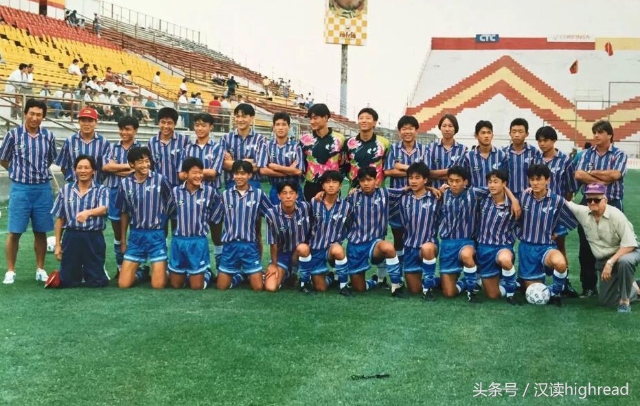 20年前足球小将里的中国,目前还在留洋的中国足球运动员