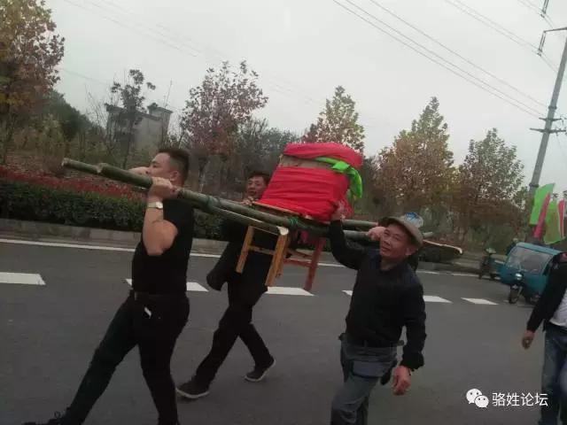 安徽芜湖繁阳骆氏“土地爷”搬家