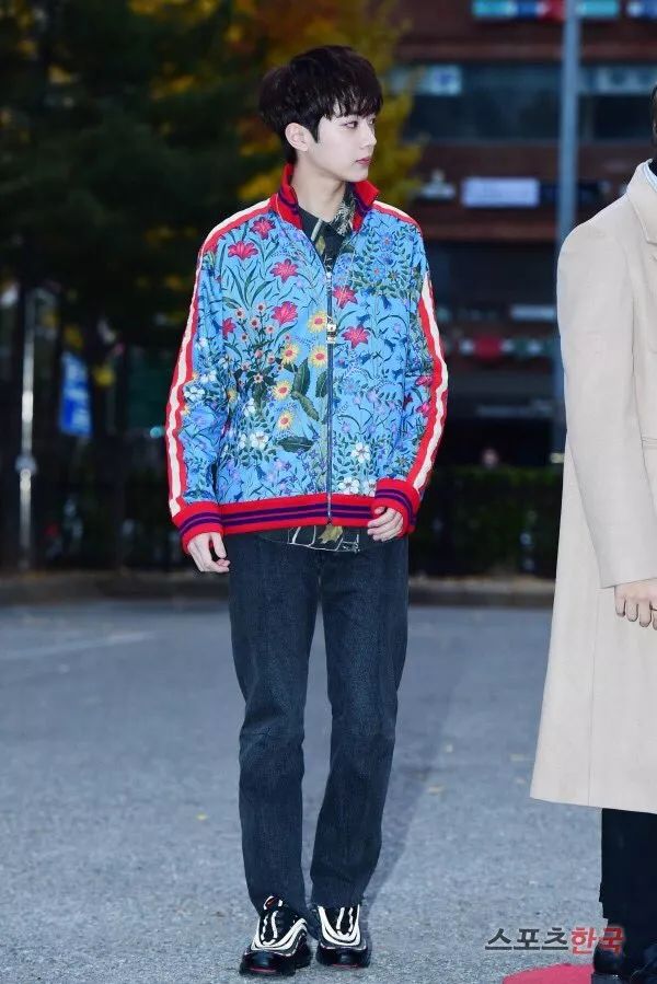 本周TA最潮|水晶雪莉一酷一美防弹茶蛋*服私**完美碾压