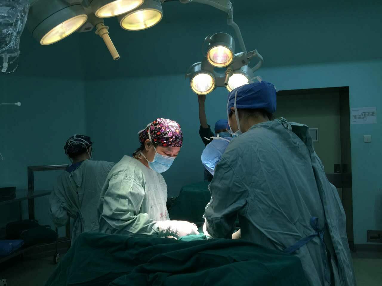 剖腹产一年后意外怀孕二胎,剖腹产不到一年又怀孕的真实案例