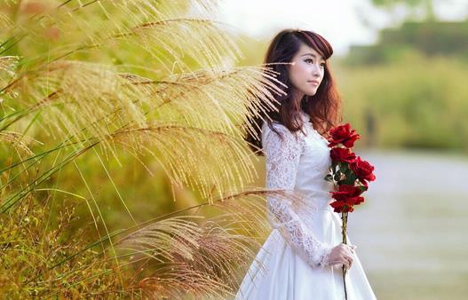 15岁女儿脸上长青春痘怎么治疗,脸上长青春痘怎么快速消除学生