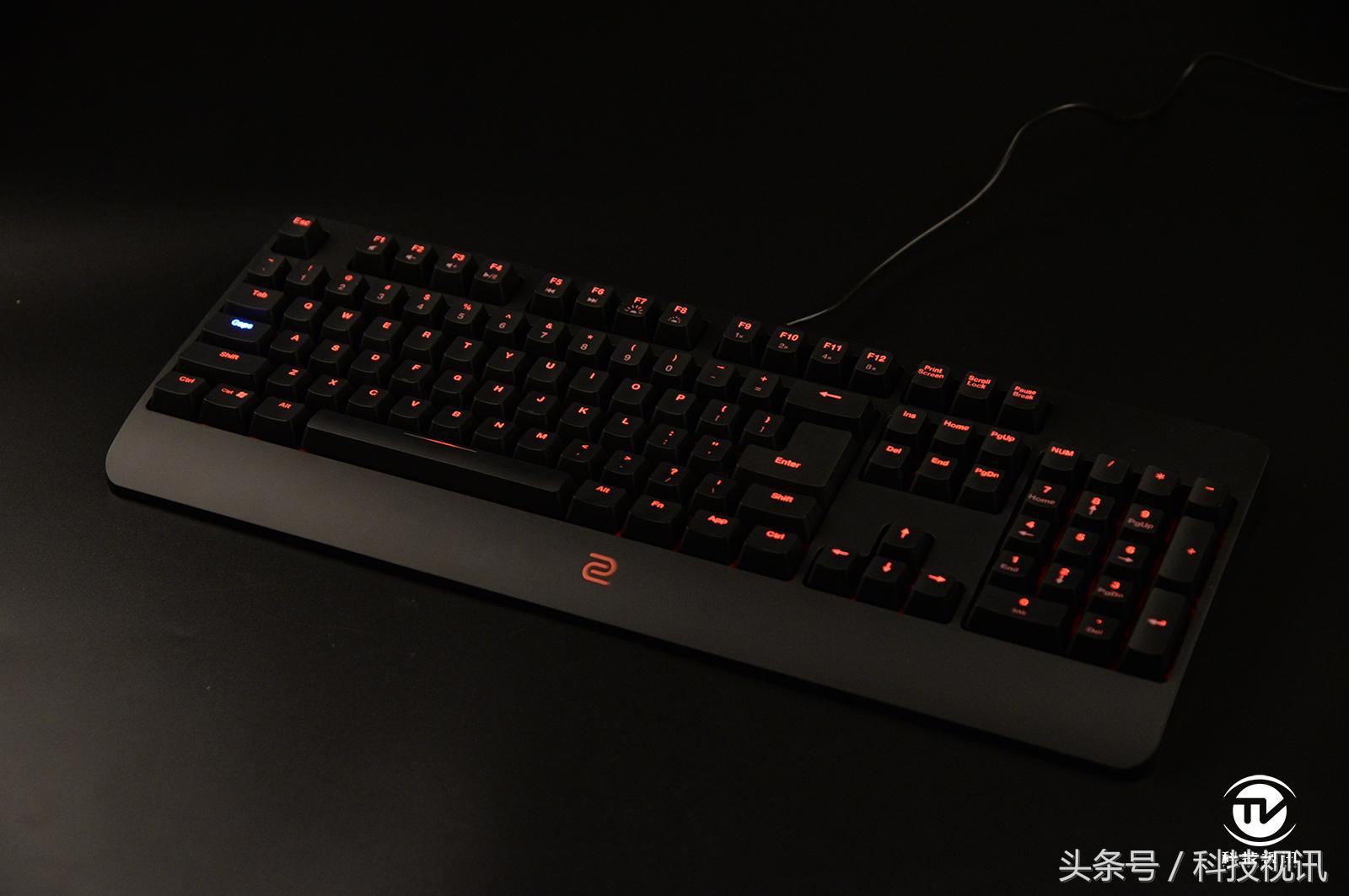 依旧偏执狂明基ZOWIECELERITASⅡ机械键盘评测