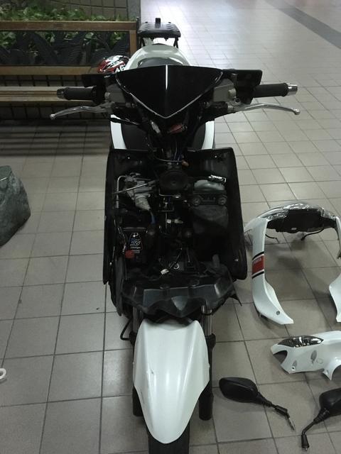 自己动手更换刹车油管软管,摩托车刹车油管更换