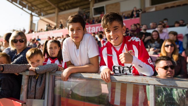 西甲有几支叫皇家的球队,蓝军和西甲哪个强大