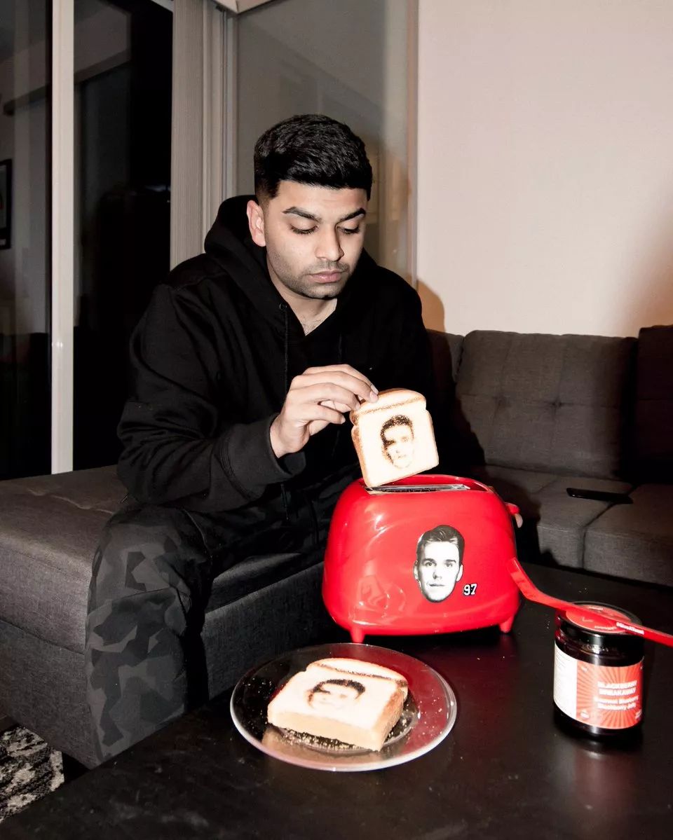 让最大牌的冰球明星陪你吃一辈子的早餐