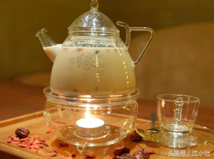 自制港式奶茶的家常做法,自制港式奶茶