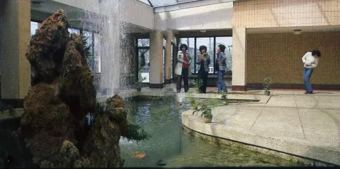 30年前沈阳老照片中街,沈阳市80年代的老照片